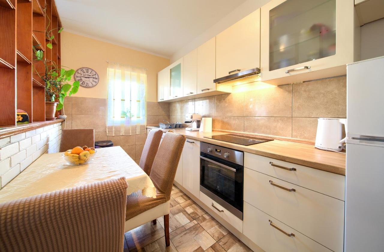 Apartments Petra Krk Town Dış mekan fotoğraf