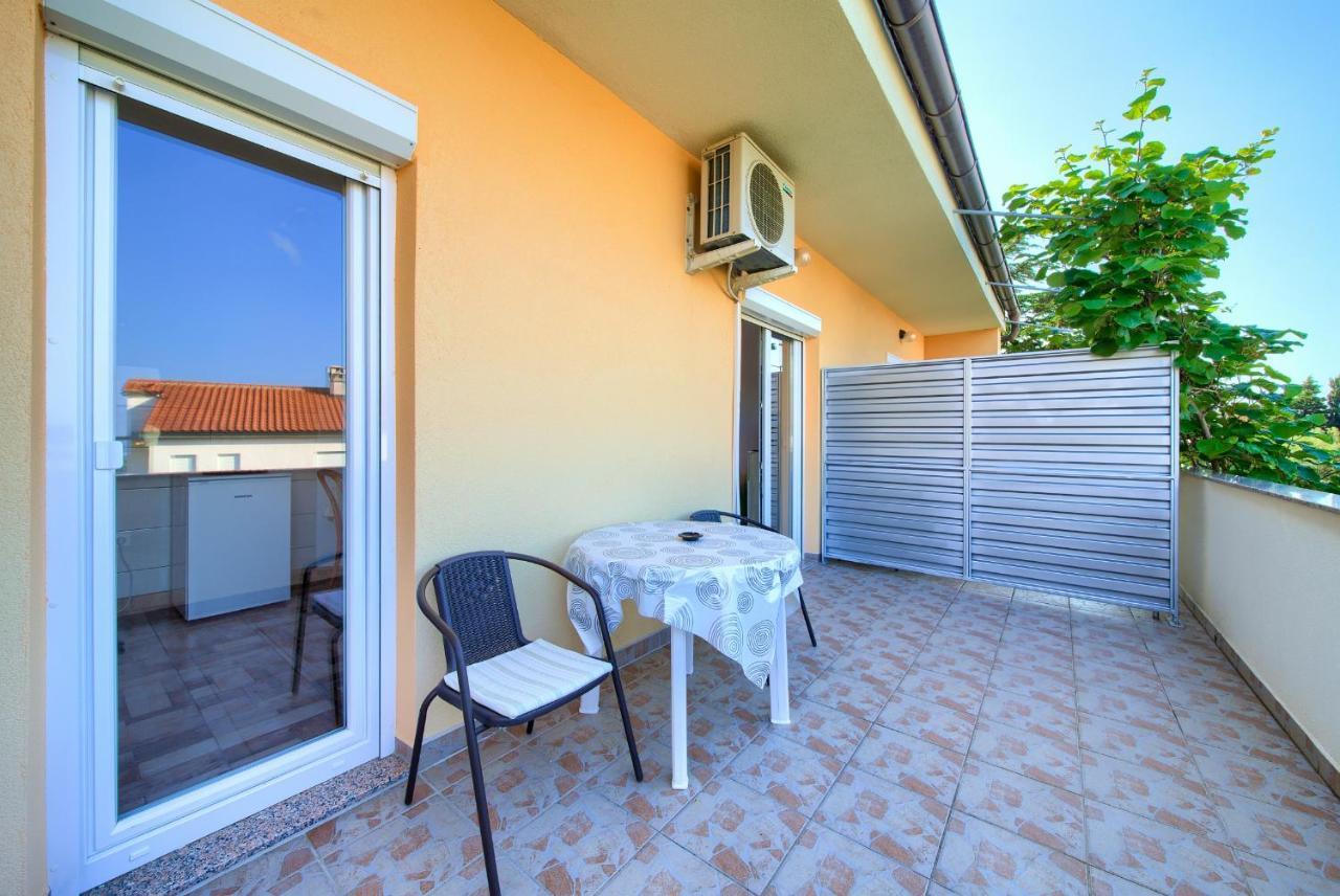 Apartments Petra Krk Town Dış mekan fotoğraf