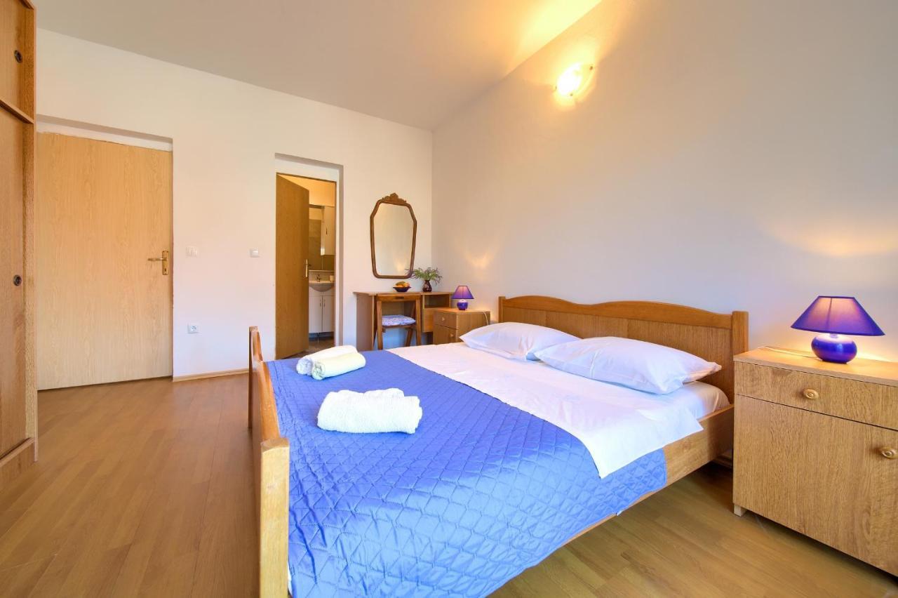 Apartments Petra Krk Town Dış mekan fotoğraf