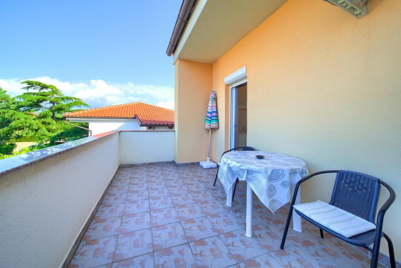 Apartments Petra Krk Town Dış mekan fotoğraf